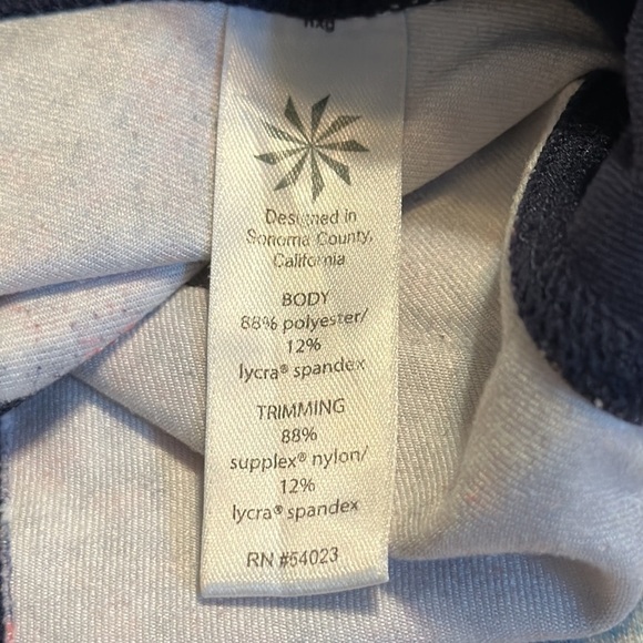 Athleta Salutation Chatarunga Colorblock Cropped Capri Legging XS #227943-01 - Picture 10 of 13